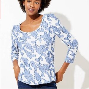 Loft Blue White enchanting Textured Floral quarter sleeve top